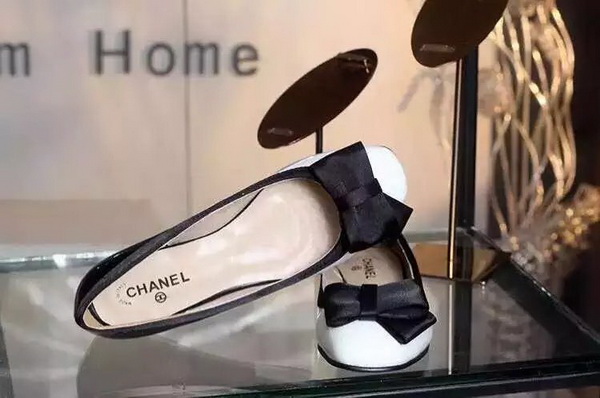 CHANEL Shallow mouth flat shoes Women--101